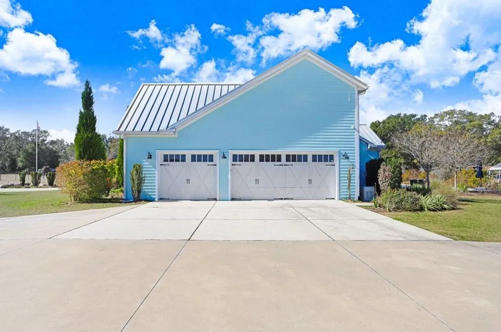 11634 DAVIS POOL ROAD Seffner, FL 33584