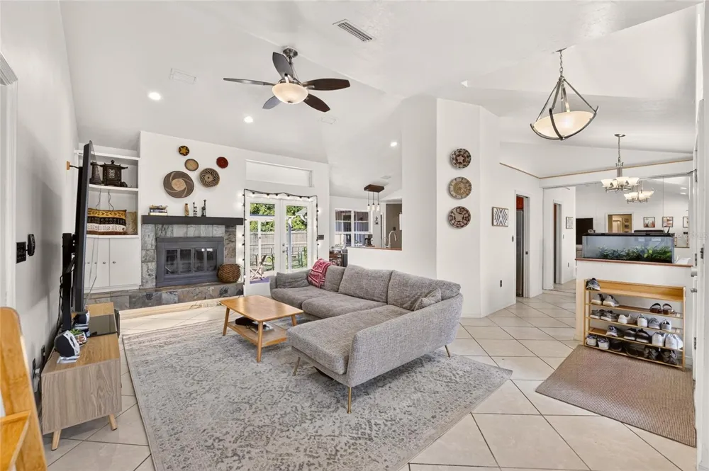 1118 SW 82ND TERRACE Gainesville, FL 32607