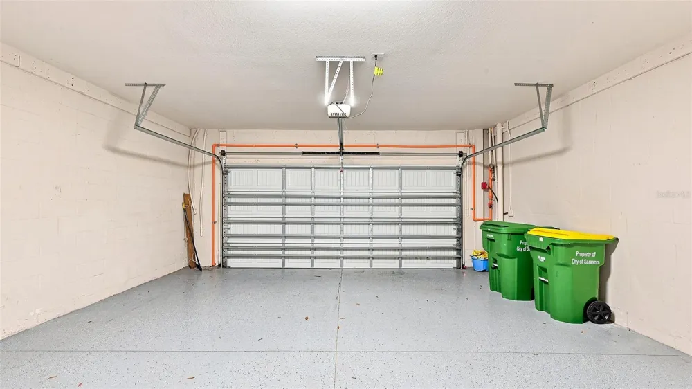 516 LAUREL PARK DRIVE Sarasota, FL 34236
