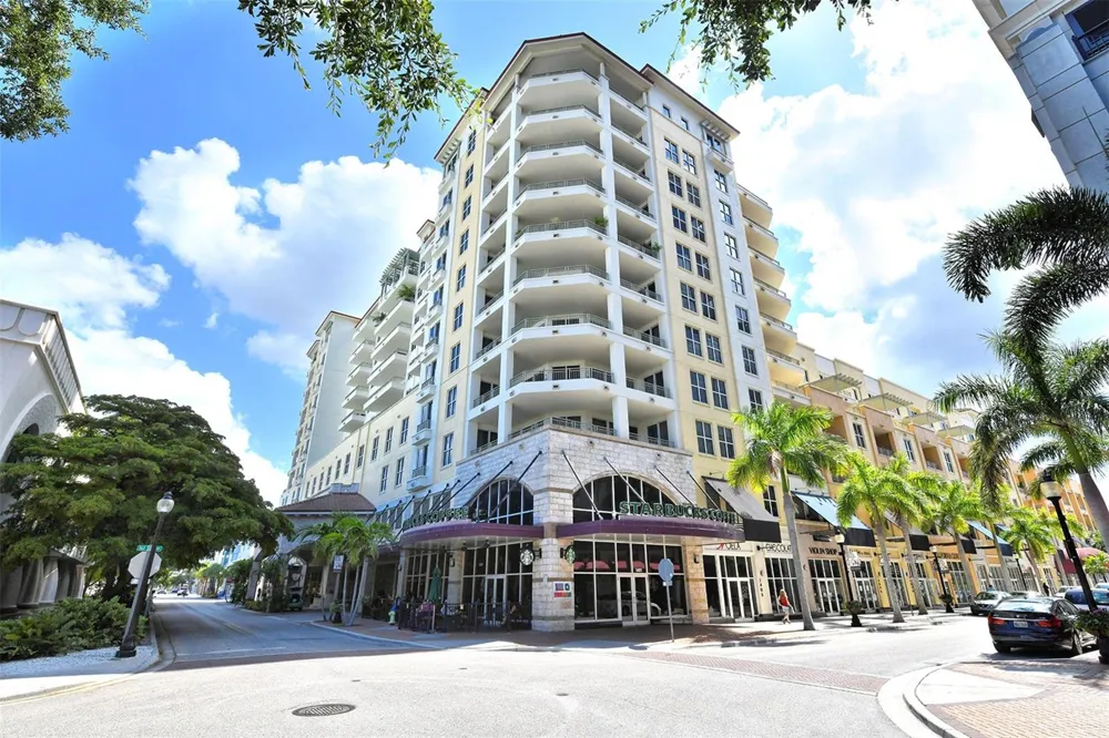 516 LAUREL PARK DRIVE Sarasota, FL 34236