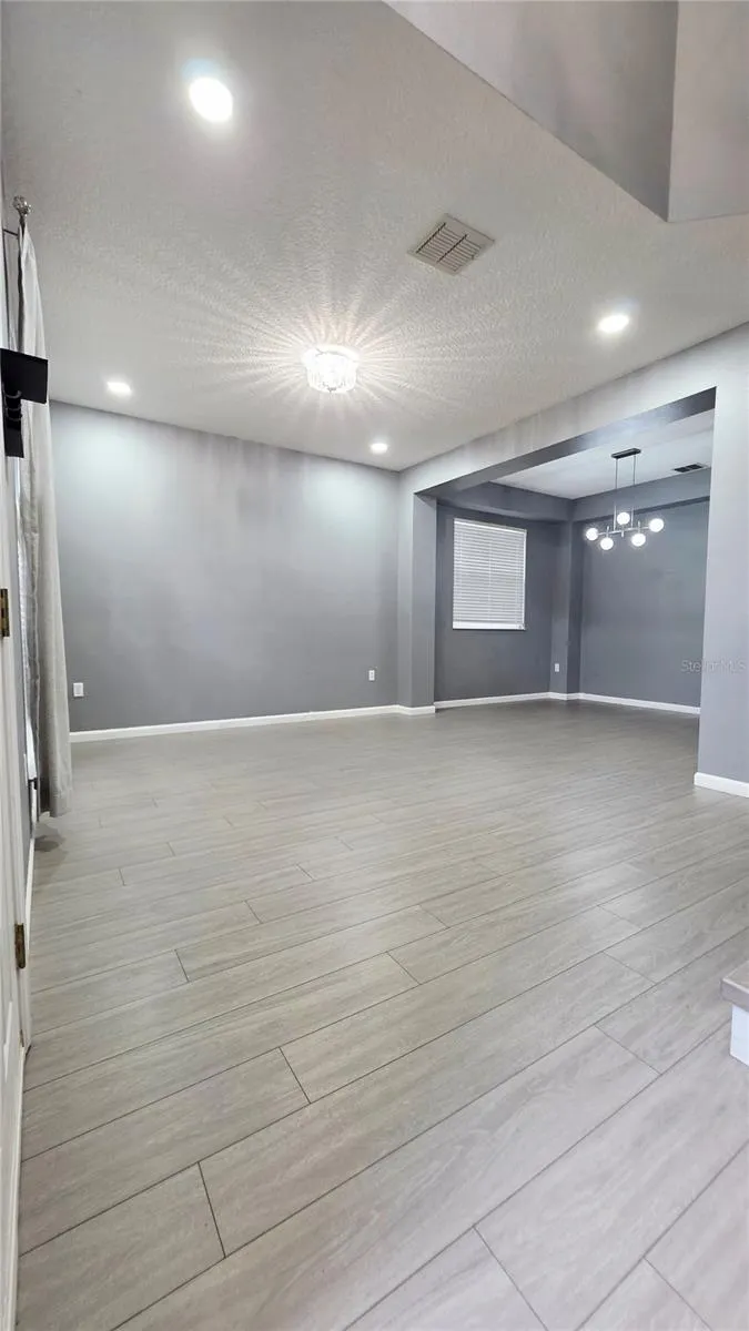 1719 PLANTATION OAKS Orlando, FL 32824