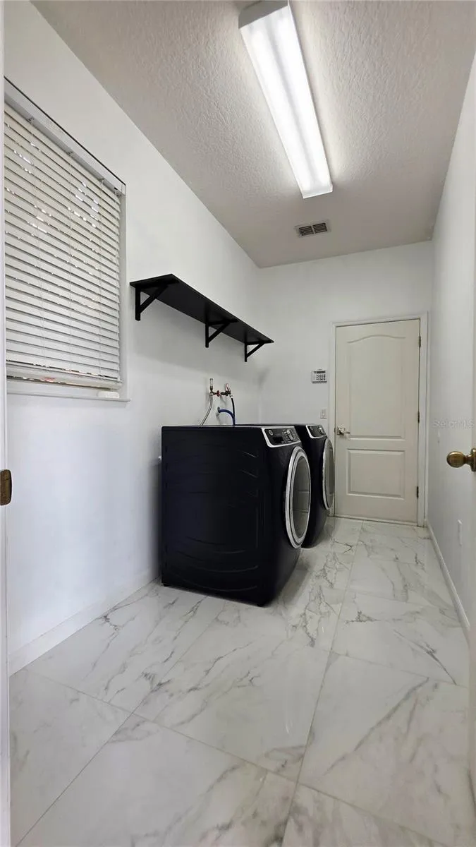 1719 PLANTATION OAKS Orlando, FL 32824