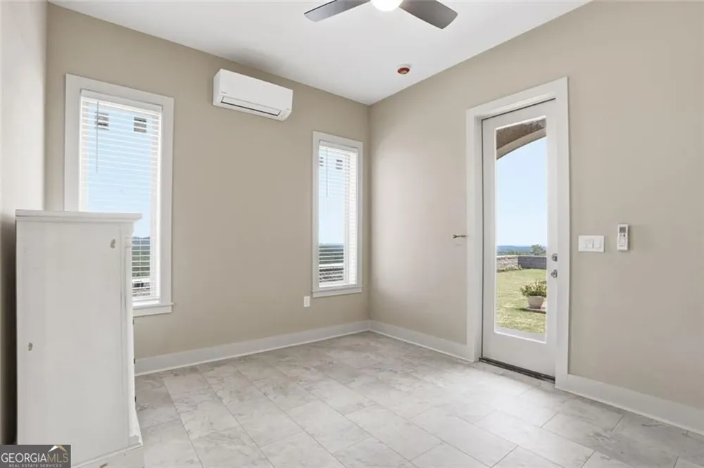 511 Orchard Hill DR Clarkesville, GA 30523