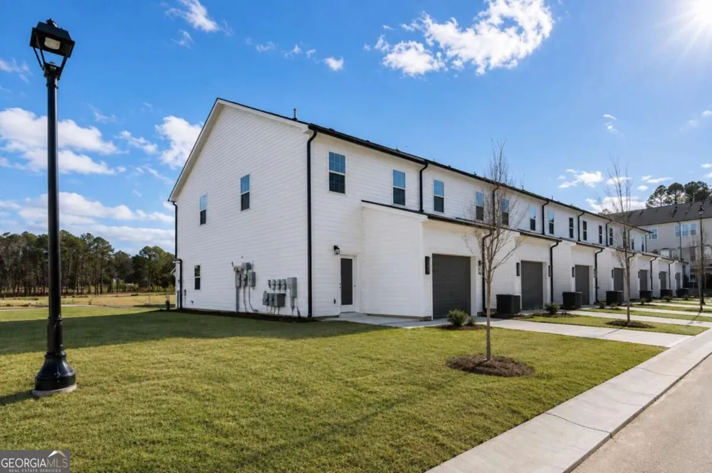 1643 Winpost LN NW Atlanta, GA 30318