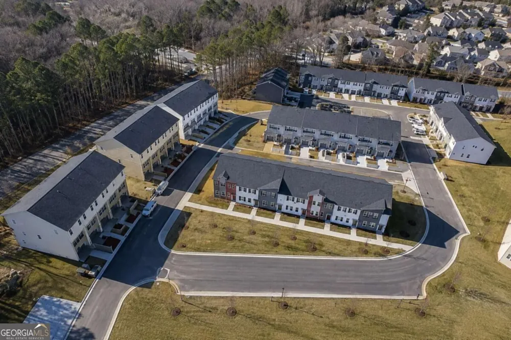 1643 Winpost LN NW Atlanta, GA 30318