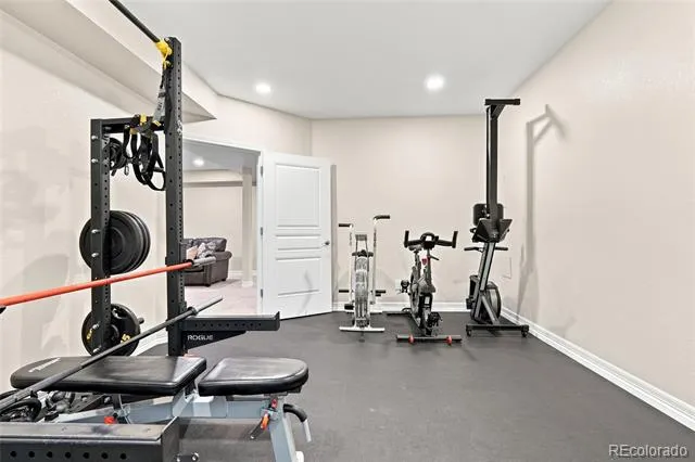 9533 Moss Way Arvada, CO 80007