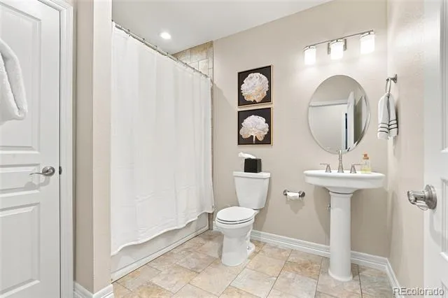 9533 Moss Way Arvada, CO 80007