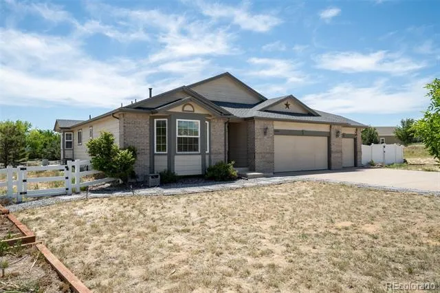 16620 Stroilway Street Hudson, CO 80642