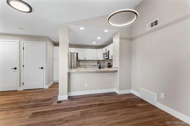 6001 S Yosemite Street #E204 Greenwood Village, CO 80111