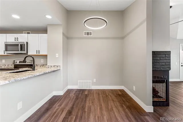 6001 S Yosemite Street #E204 Greenwood Village, CO 80111