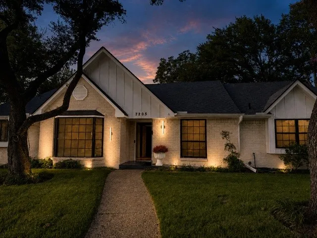 7205 La Manga Drive Dallas, TX 75248
