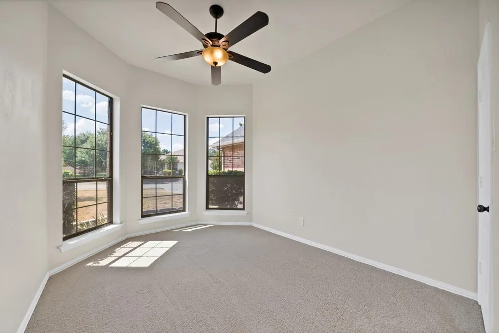 137 Hirth Drive Crowley, TX 76036
