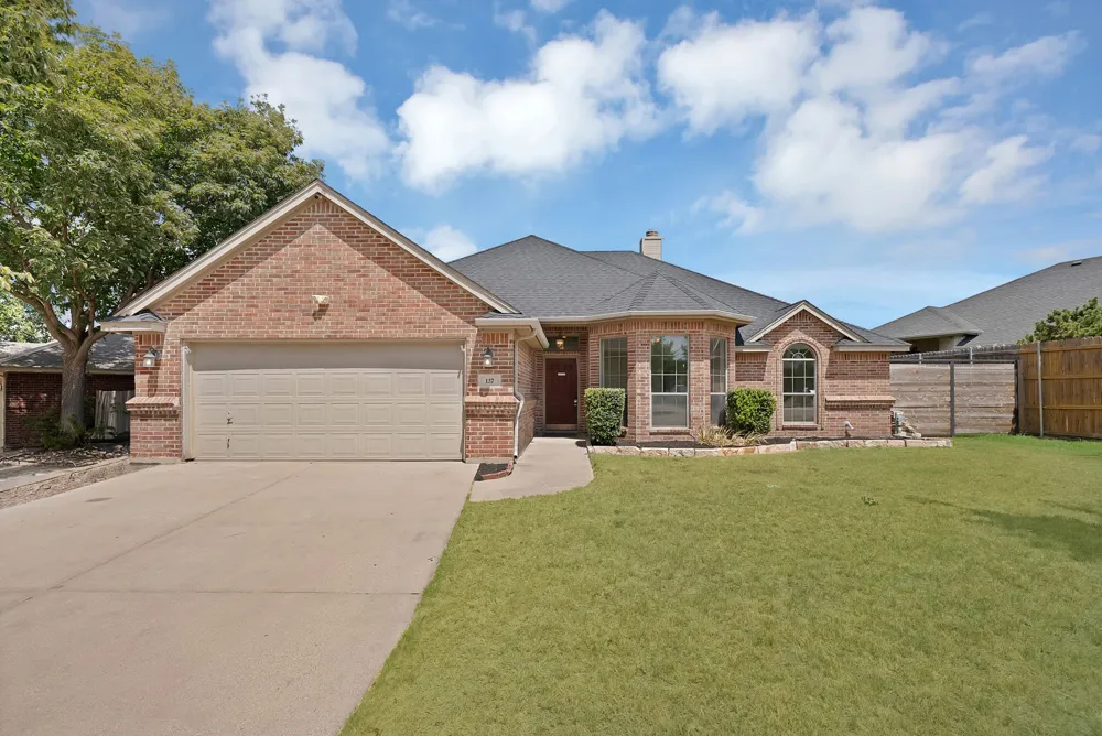 137 Hirth Drive Crowley, TX 76036