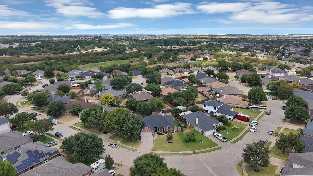 137 Hirth Drive Crowley, TX 76036