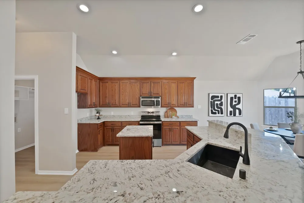 137 Hirth Drive Crowley, TX 76036