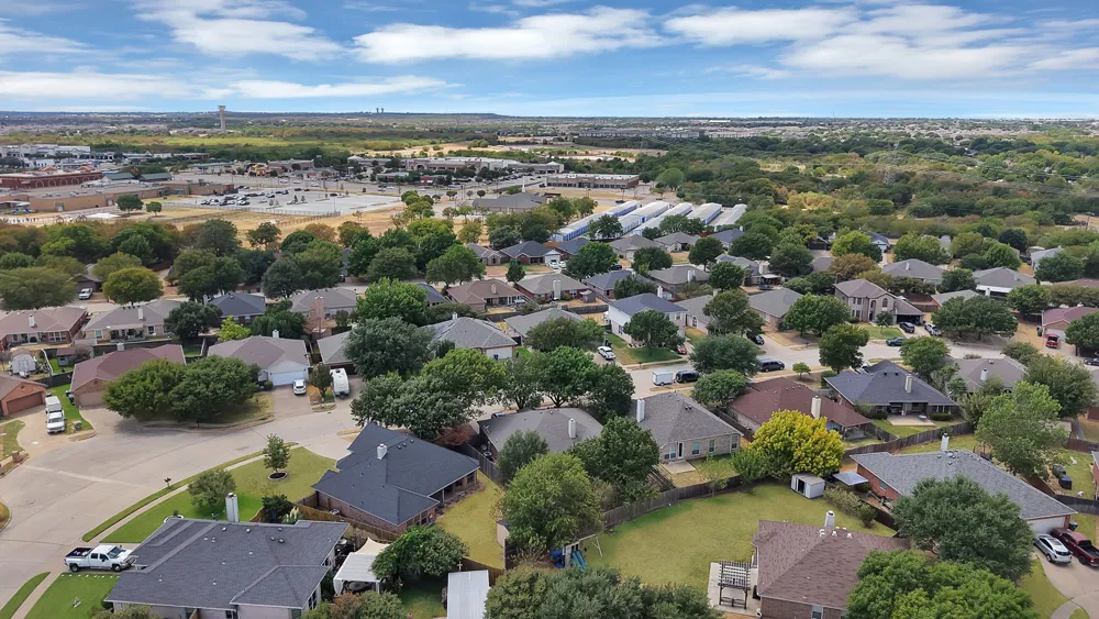 137 Hirth Drive Crowley, TX 76036