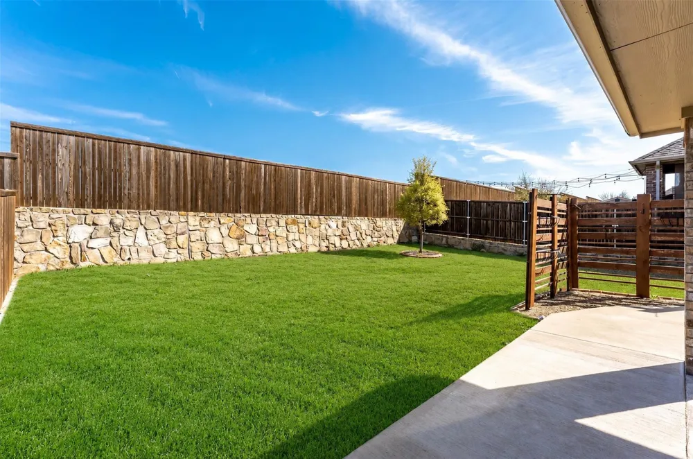 716 Bluebird Way Celina, TX 75009