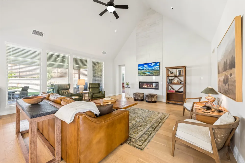 1806 Farmstead Road Mansfield, TX 76063