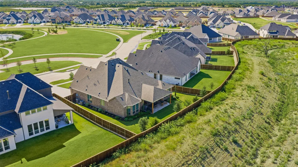 1806 Farmstead Road Mansfield, TX 76063