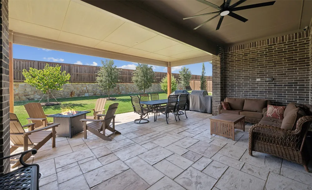 1806 Farmstead Road Mansfield, TX 76063