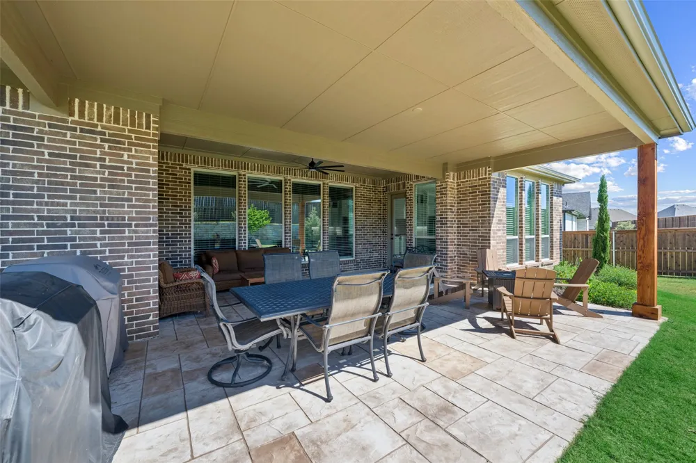 1806 Farmstead Road Mansfield, TX 76063