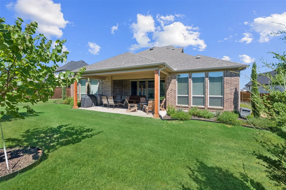1806 Farmstead Road Mansfield, TX 76063