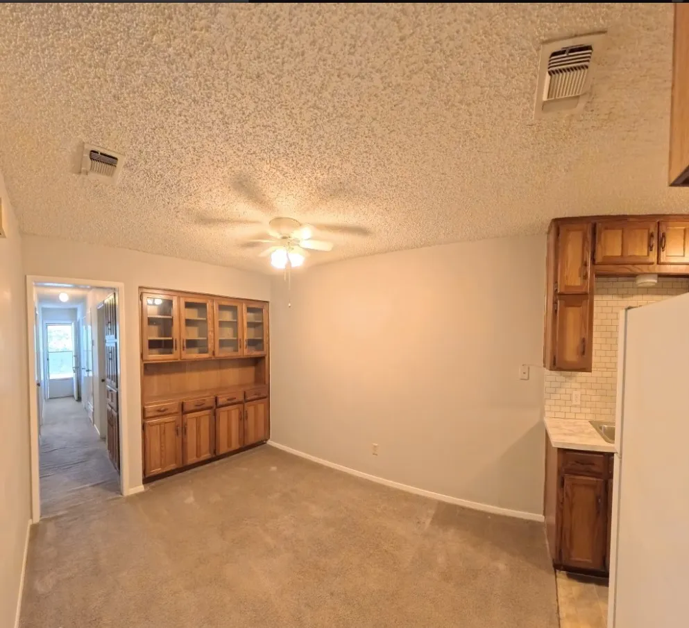 7324 Davis Boulevard #B North Richland Hills, TX 76182