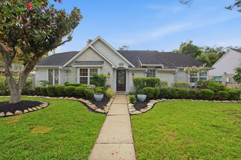 3411 Point Clear Drive Missouri City, TX 77459