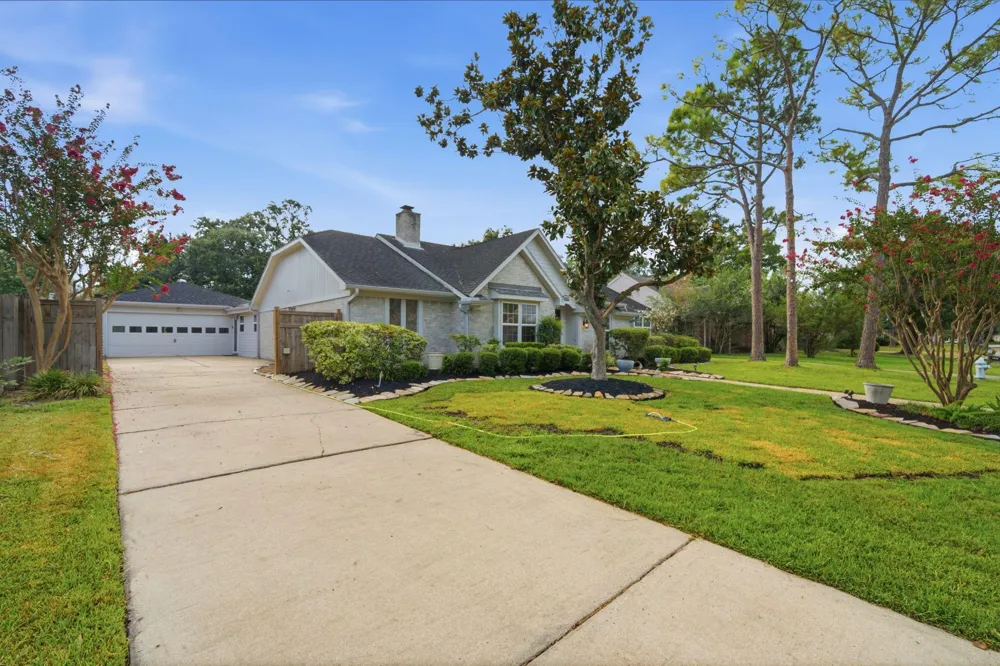 3411 Point Clear Drive Missouri City, TX 77459