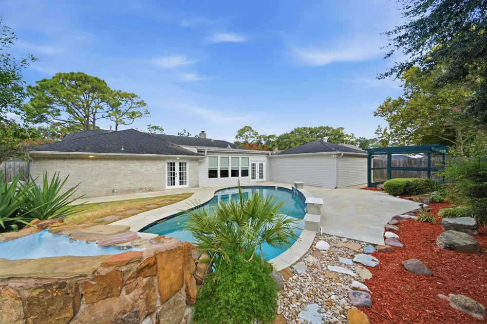 3411 Point Clear Drive Missouri City, TX 77459