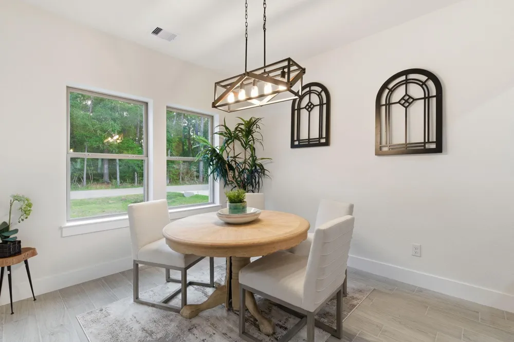 1105 W Lyle Street Cleveland, TX 77327