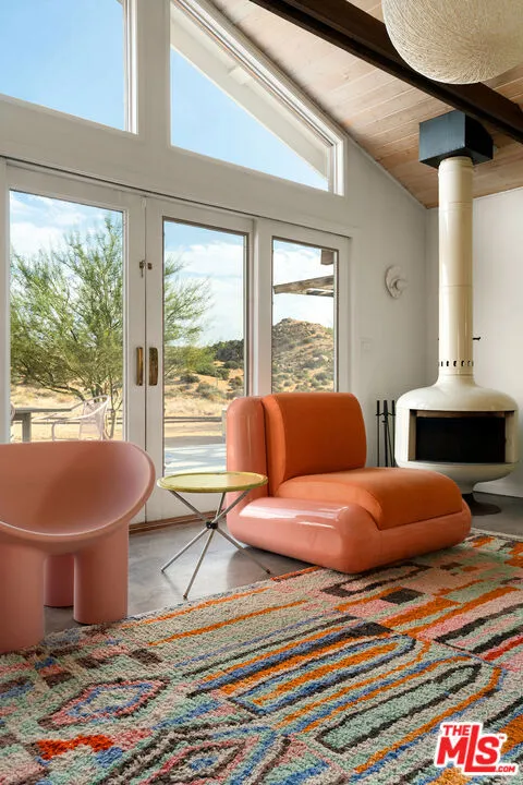 52733 Oak Drive Pioneertown, CA 92268