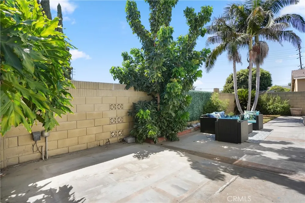1712 Glenview Avenue Anaheim, CA 92807