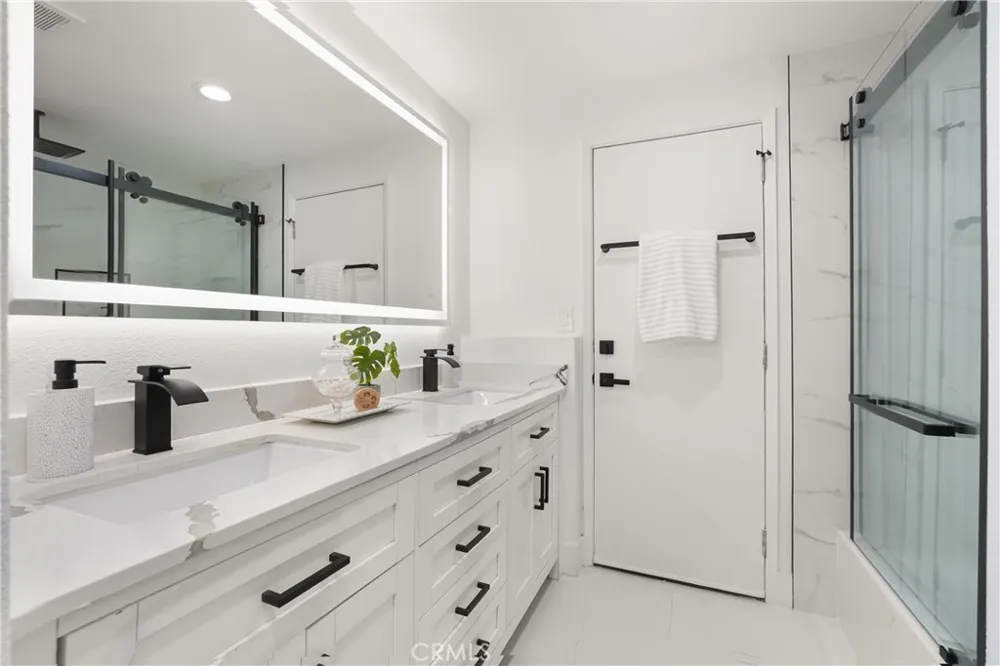 1712 Glenview Avenue Anaheim, CA 92807