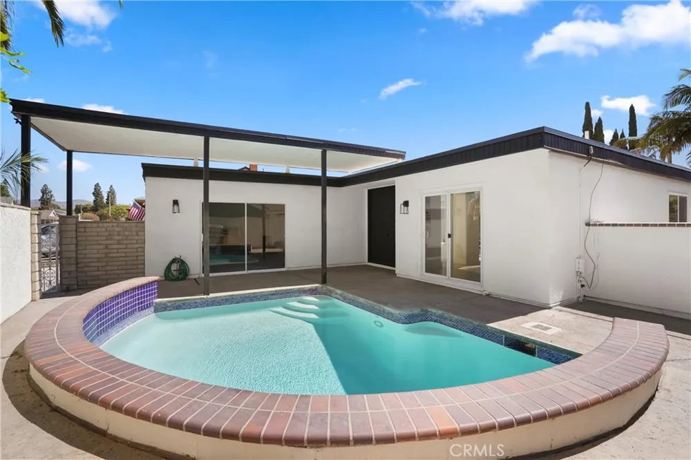 1712 Glenview Avenue Anaheim, CA 92807