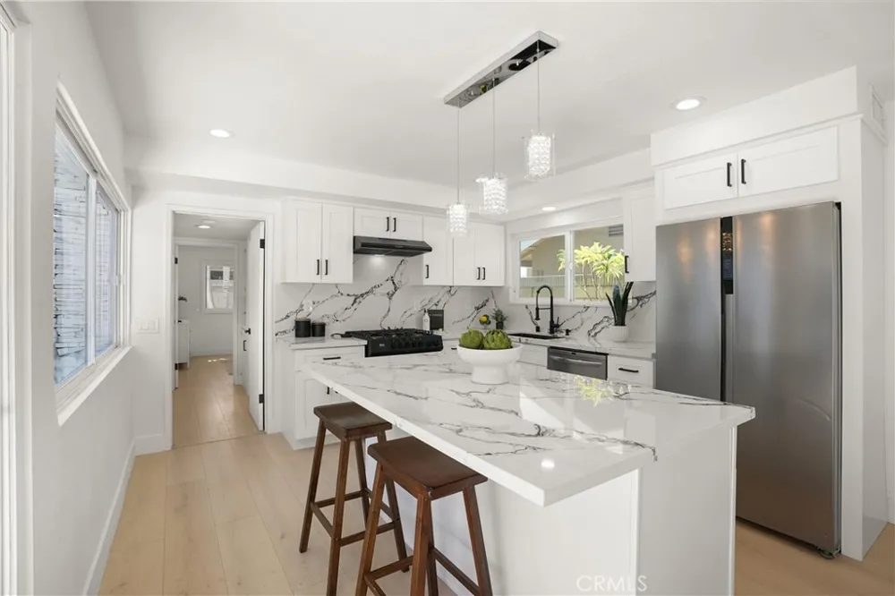 1712 Glenview Avenue Anaheim, CA 92807