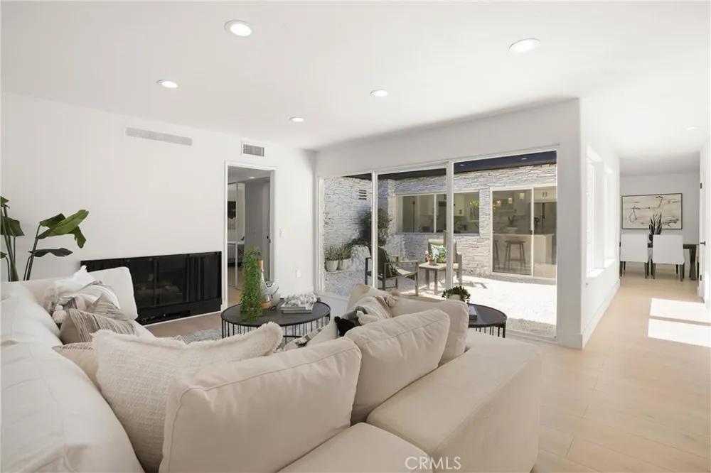 1712 Glenview Avenue Anaheim, CA 92807