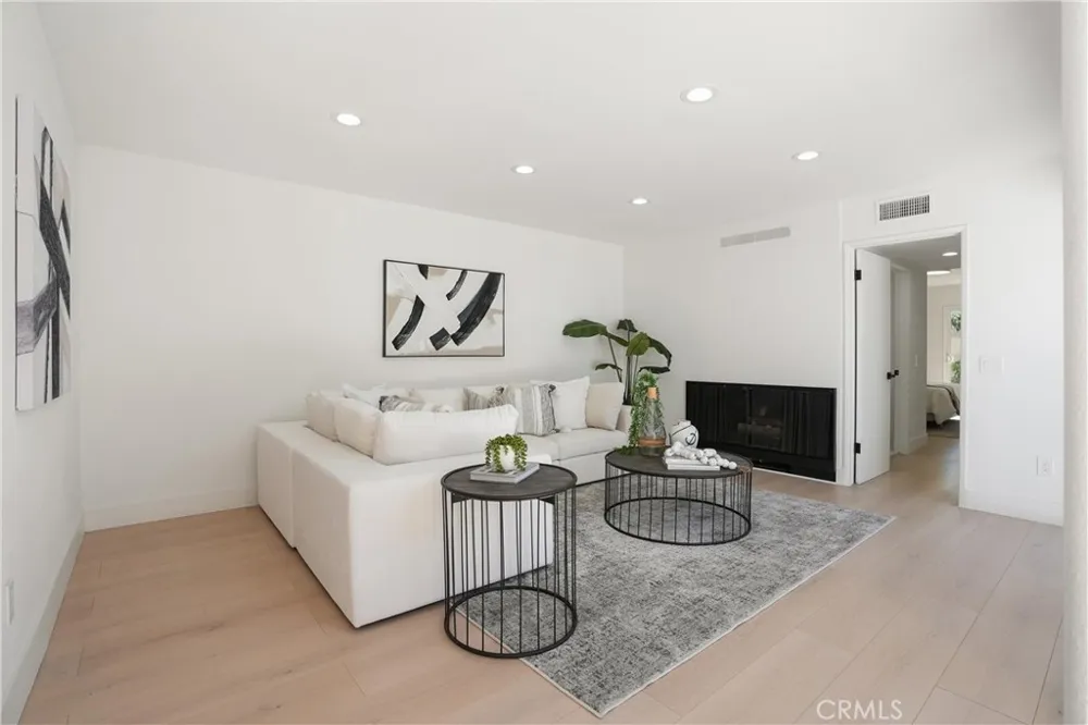 1712 Glenview Avenue Anaheim, CA 92807