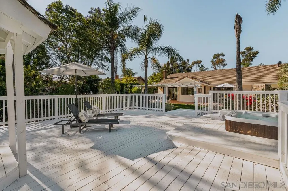 1451 Ventana Dr Escondido, CA 92029