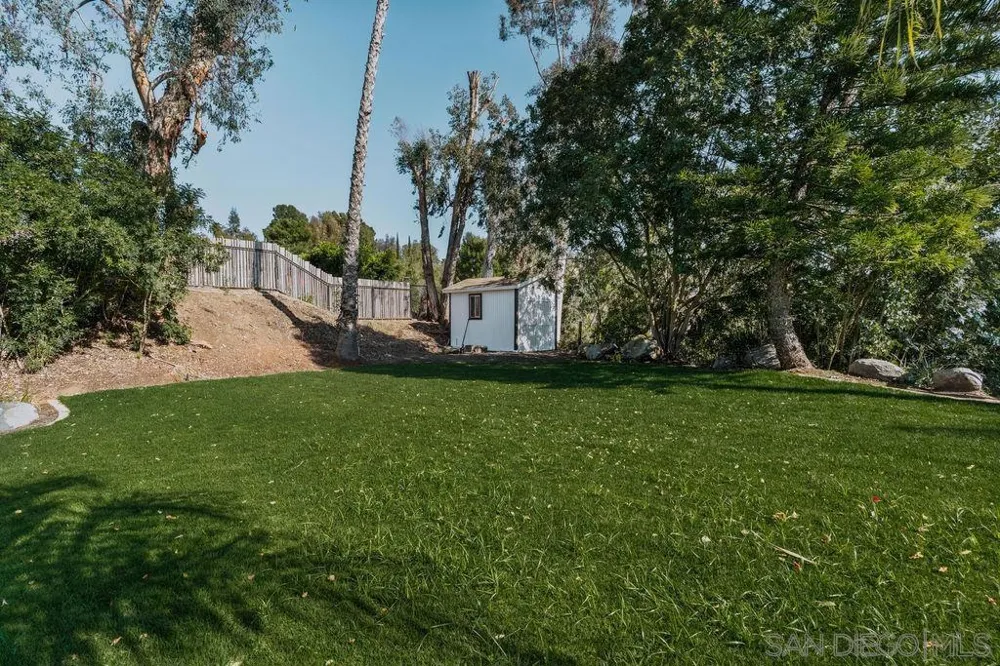 1451 Ventana Dr Escondido, CA 92029