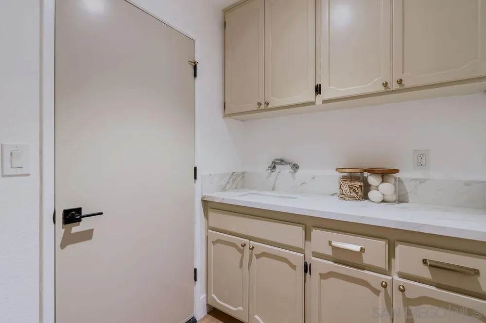 1451 Ventana Dr Escondido, CA 92029