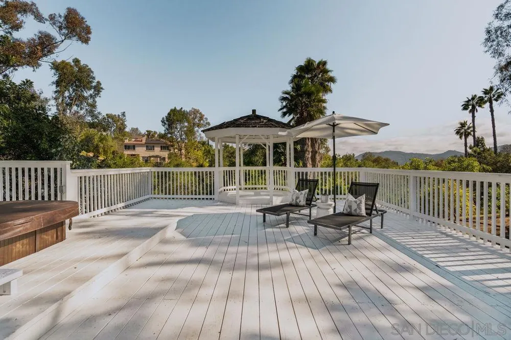 1451 Ventana Dr Escondido, CA 92029