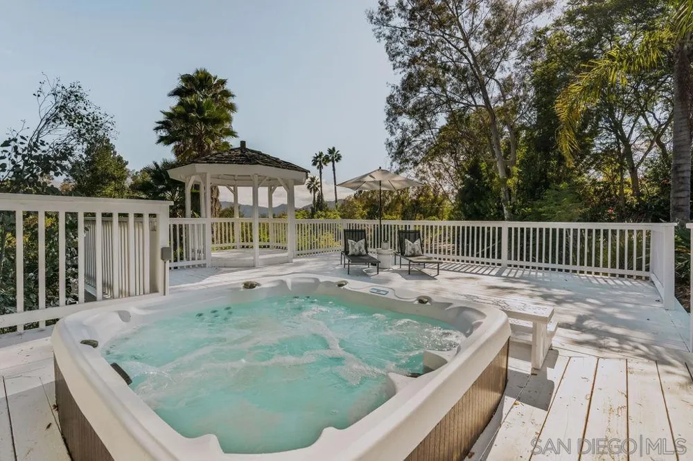 1451 Ventana Dr Escondido, CA 92029