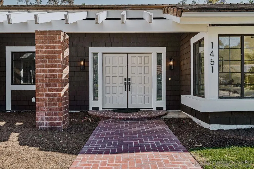 1451 Ventana Dr Escondido, CA 92029