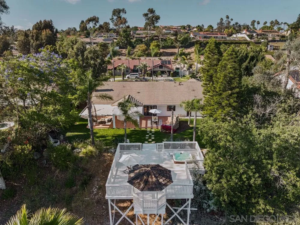 1451 Ventana Dr Escondido, CA 92029