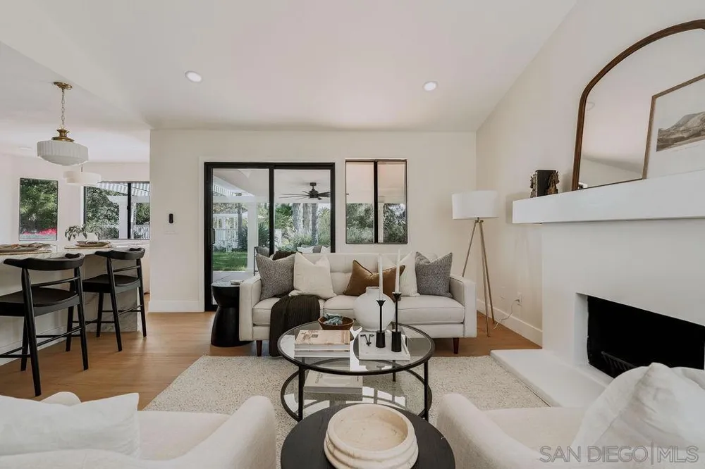 1451 Ventana Dr Escondido, CA 92029