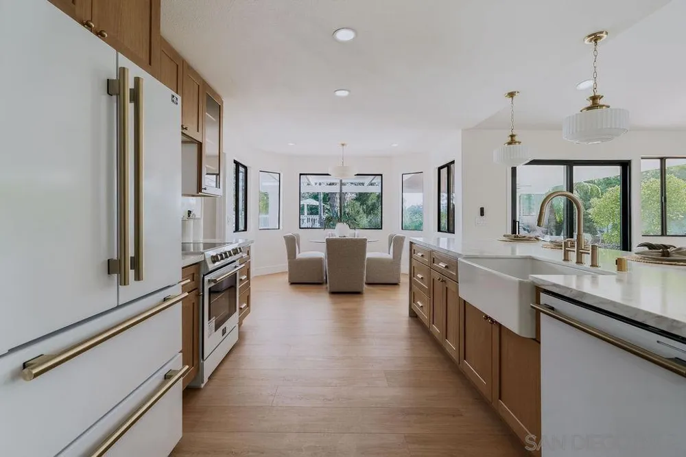 1451 Ventana Dr Escondido, CA 92029