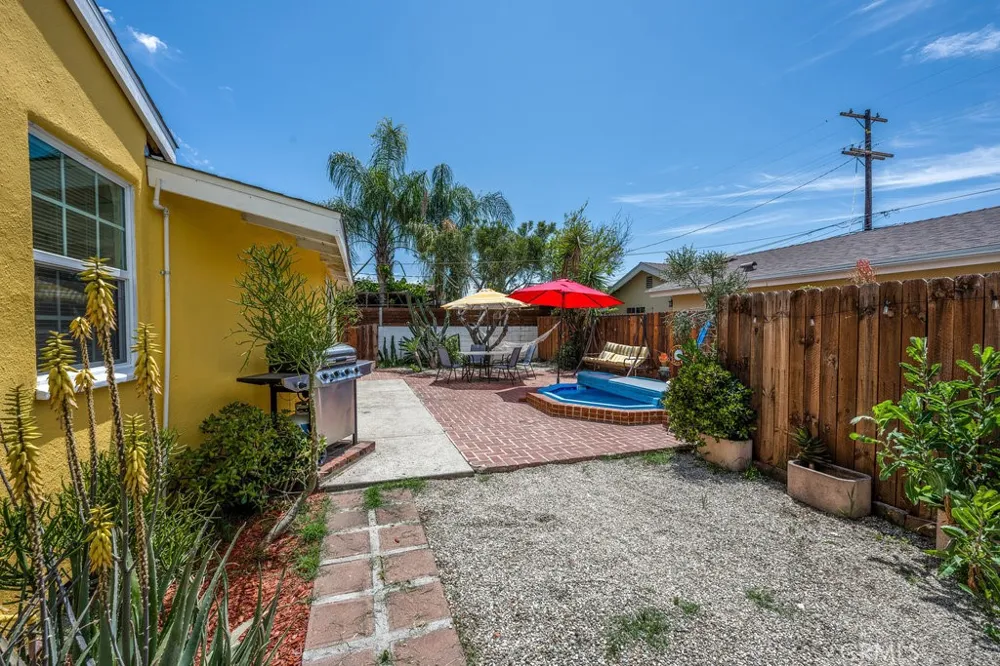 6229 Agnes Avenue North Hollywood, CA 91606