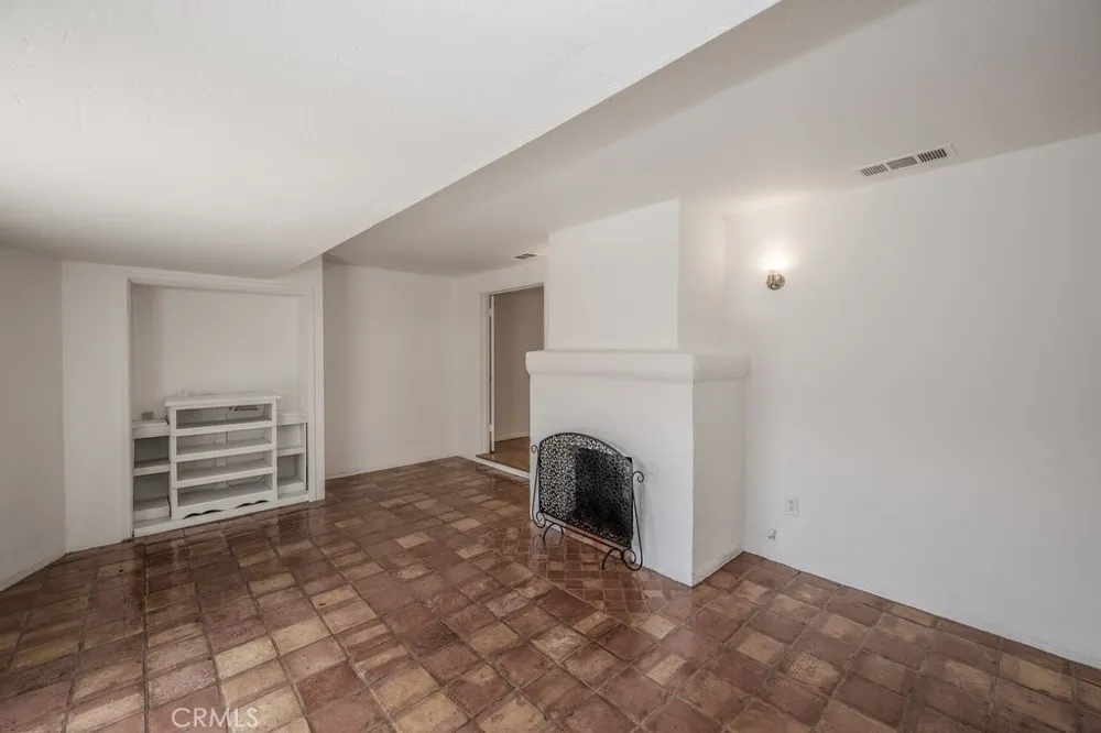 6229 Agnes Avenue North Hollywood, CA 91606