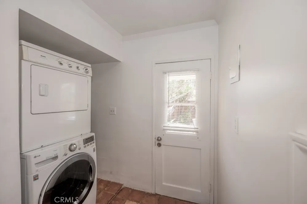 6229 Agnes Avenue North Hollywood, CA 91606